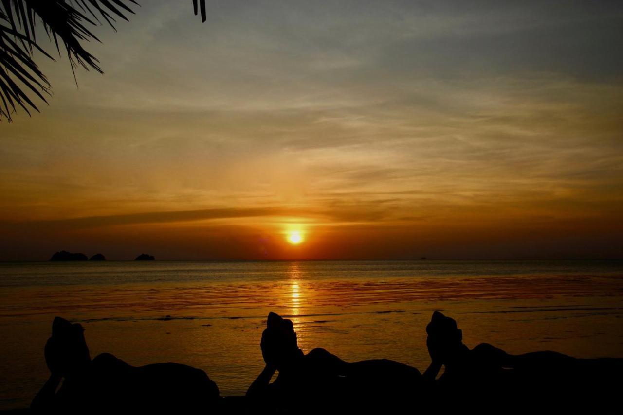 Sibaja Palms Sunset Beach Luxury Villa Taling Ngam Beach Esterno foto